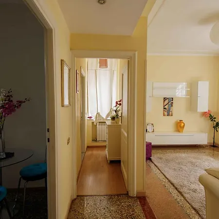 Domus Mary Apartamento *